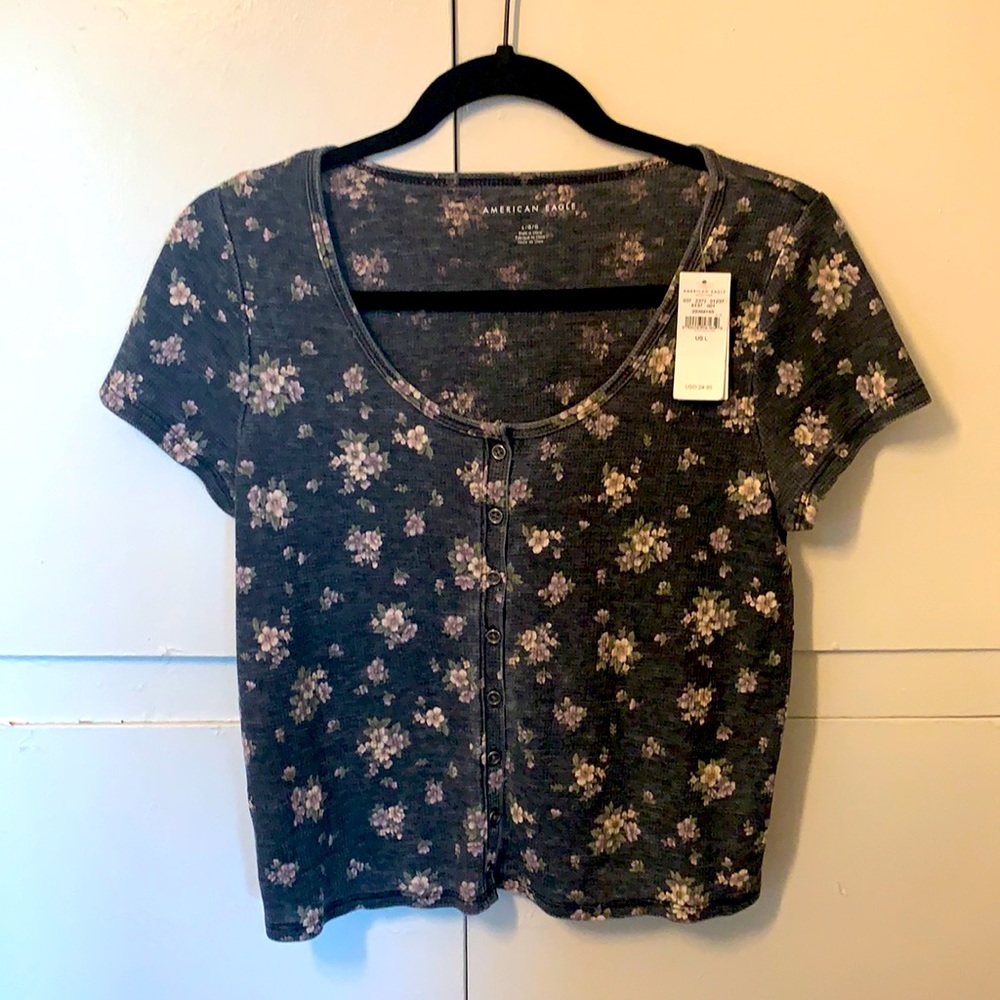 Brand new floral American eagle crop top